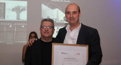 Premios Ventanas al Futuro 2012 - Interpretacin Fotogrfica de la Arquitectura - Facundo de Zuvira  - Entrega Arq. Roberto Converti