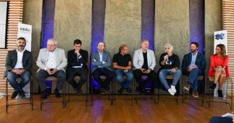 Panel de miembros de la Cedu.